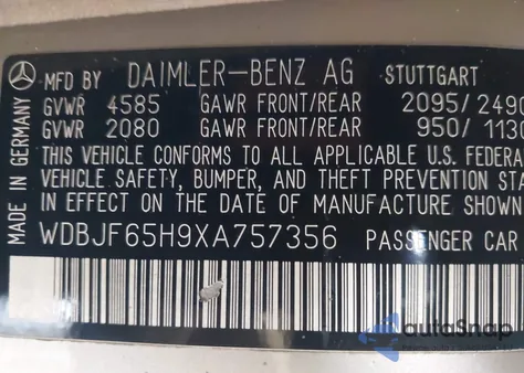 1999 Mercedes-Benz E 320 from USA, damaged, VIN WDBJF65H9XA757356